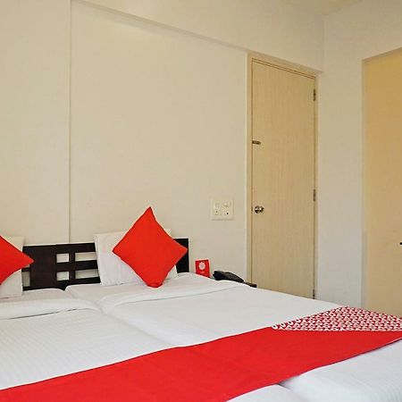 Oyo 12227 Hotel Resonare Baner Pune Exterior foto