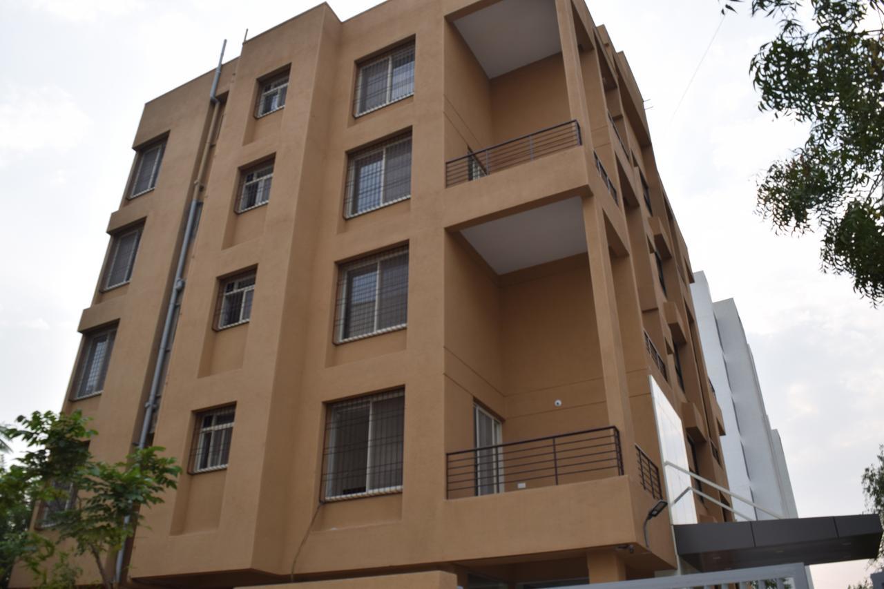 Oyo 12227 Hotel Resonare Baner Pune Exterior foto