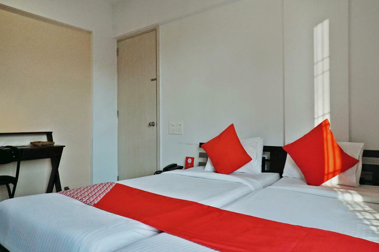 Oyo 12227 Hotel Resonare Baner Pune Exterior foto